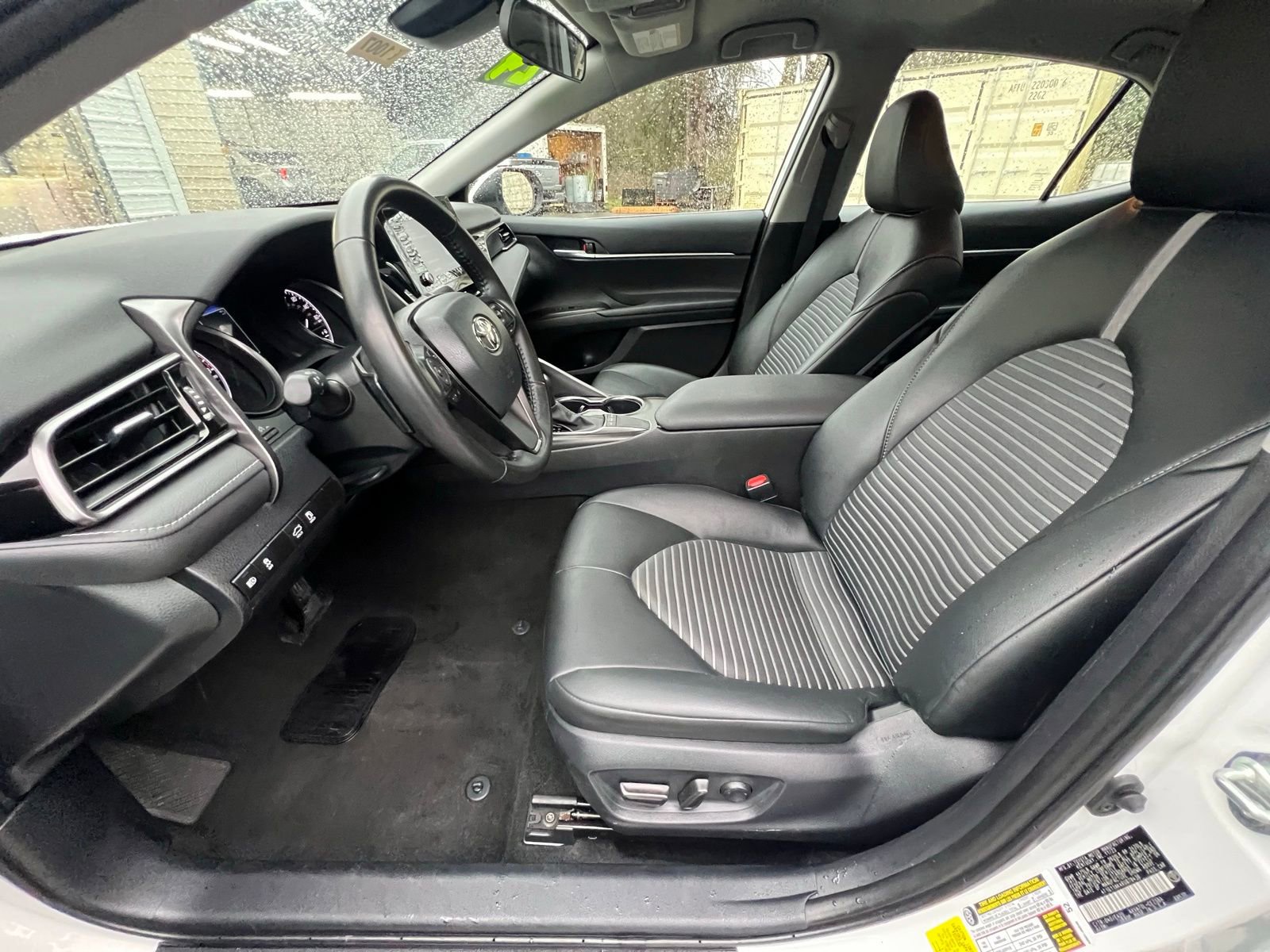 Used 2024 Toyota Camry SE FWD image 10