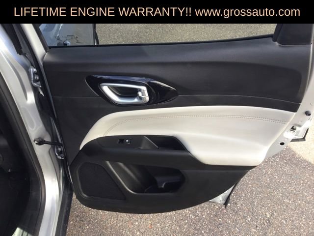 Used 2025 Jeep Compass Limited AWD/4WD image 11
