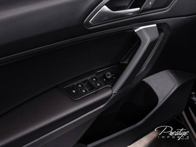 Used 2020 Volkswagen Tiguan SE R-Line FWD image 18