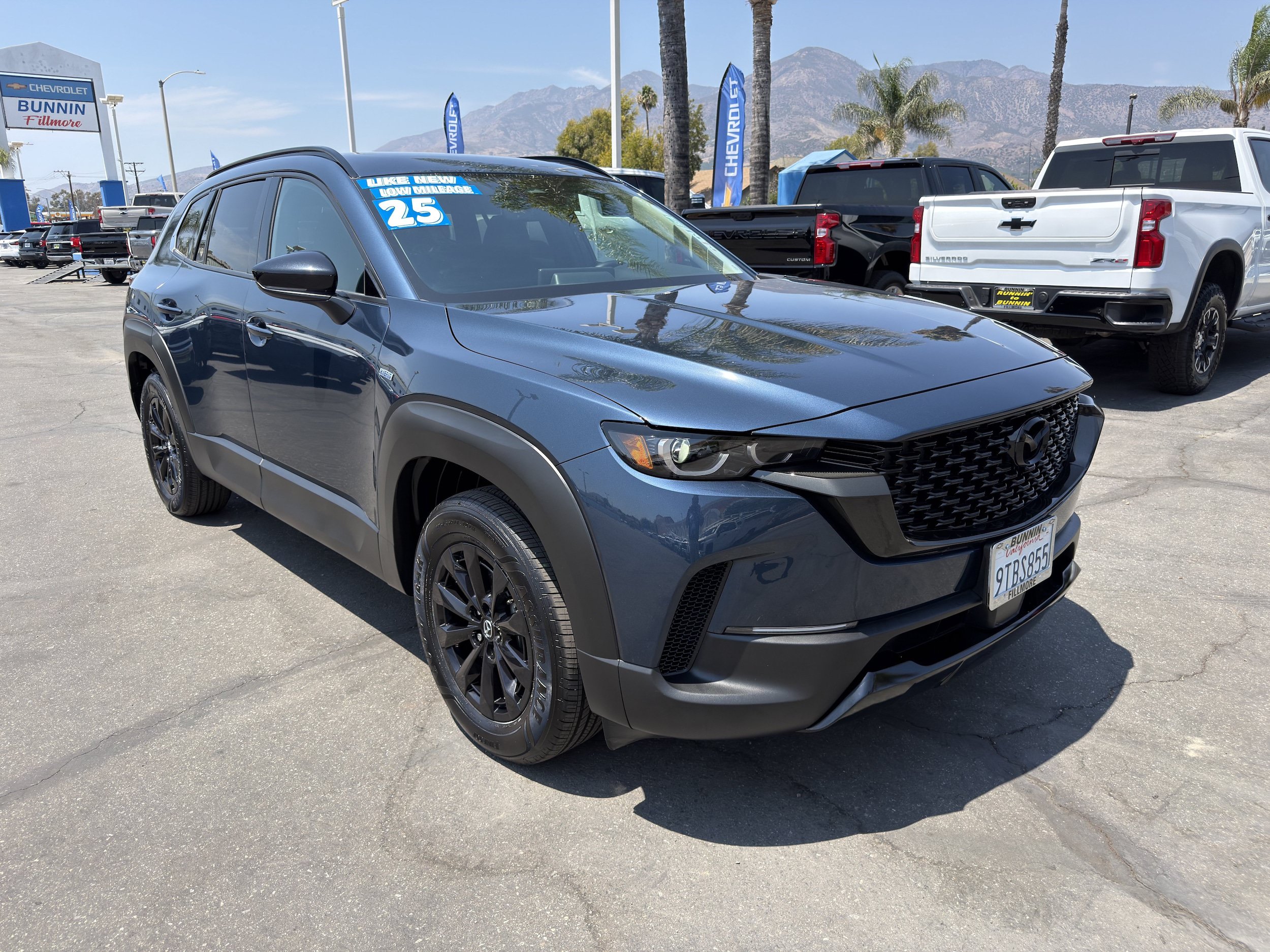 Used 2025 MAZDA CX-50 AWD 2.5 Hybrid w/ Premium Pkg image 2
