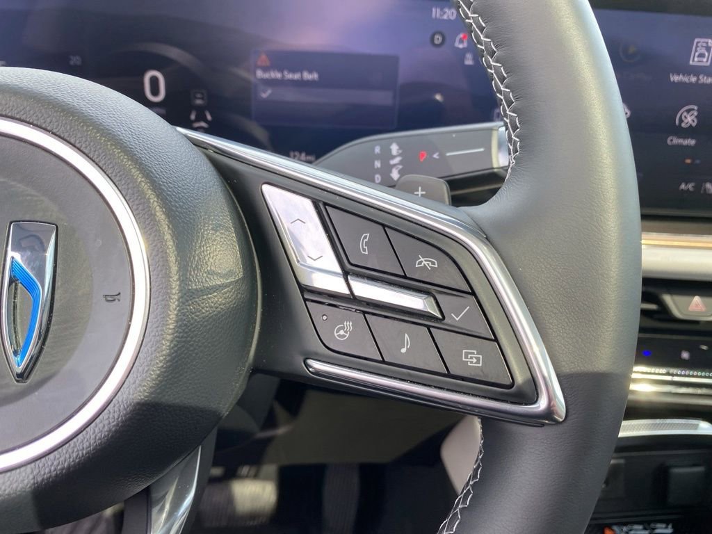 Used 2024 Buick Envision Avenir image 23