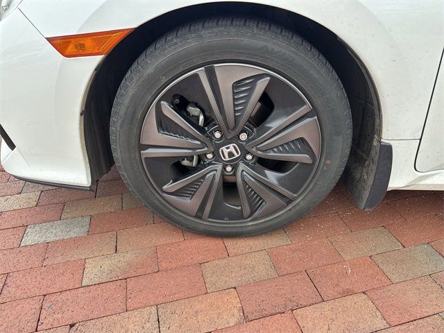 Used 2019 Honda Civic EX image 2