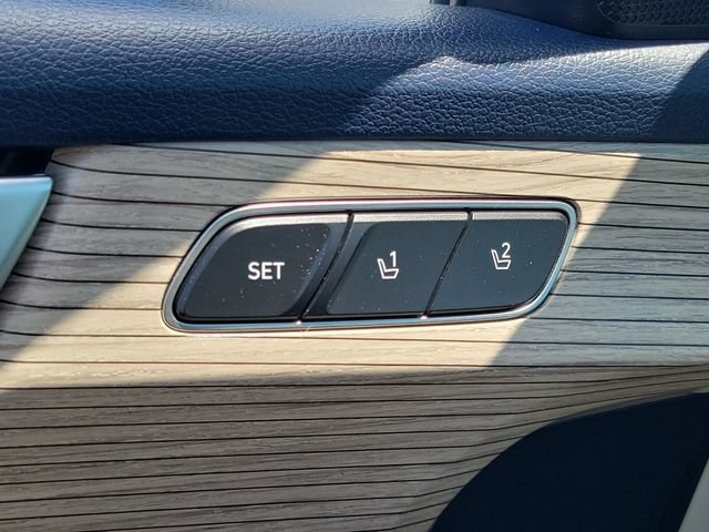 Used 2021 Hyundai Palisade SEL w/ Premium Package FWD image 19