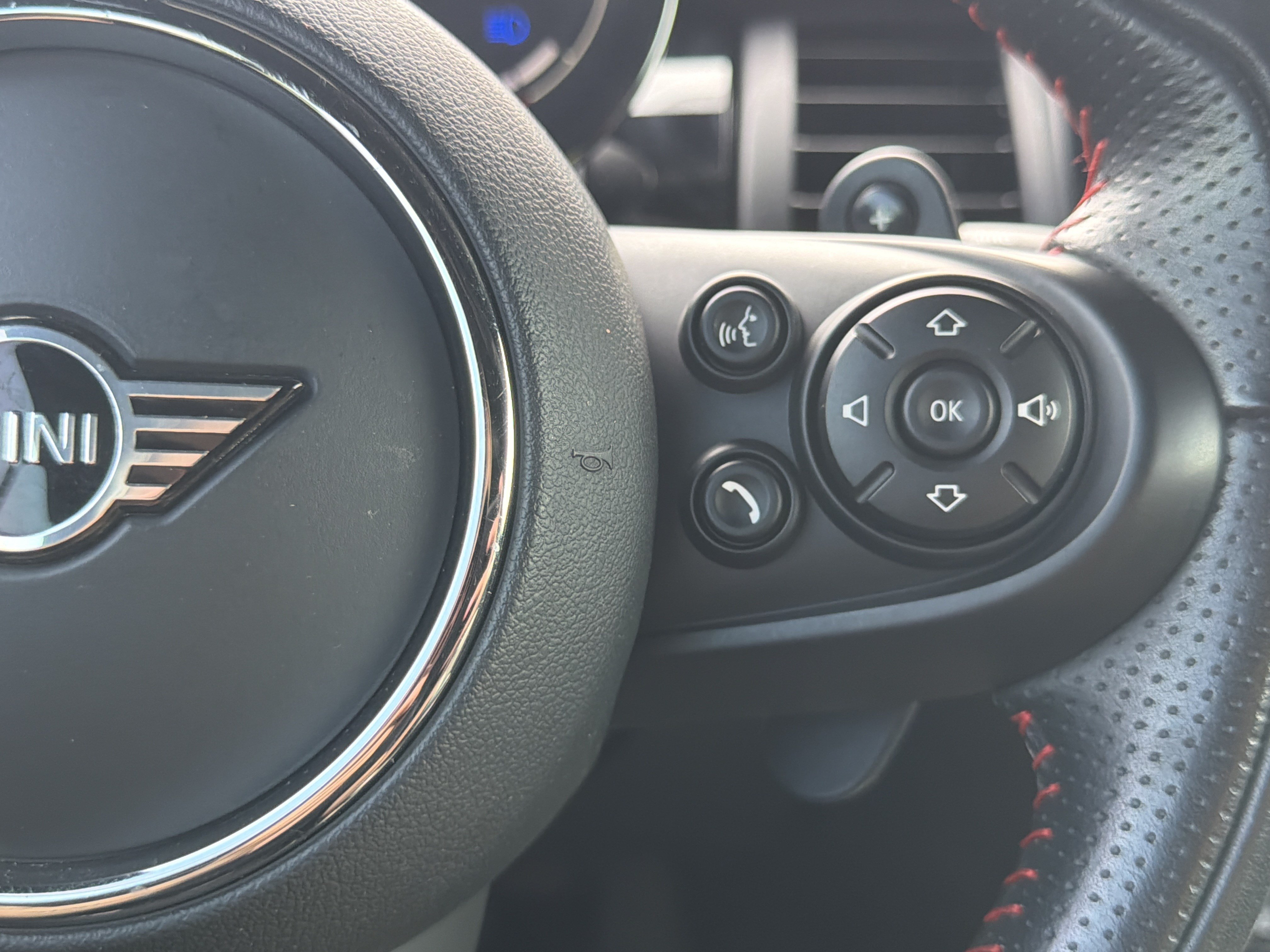 Used 2021 MINI Cooper S w/ 6.5" Touchscreen Package FWD image 35