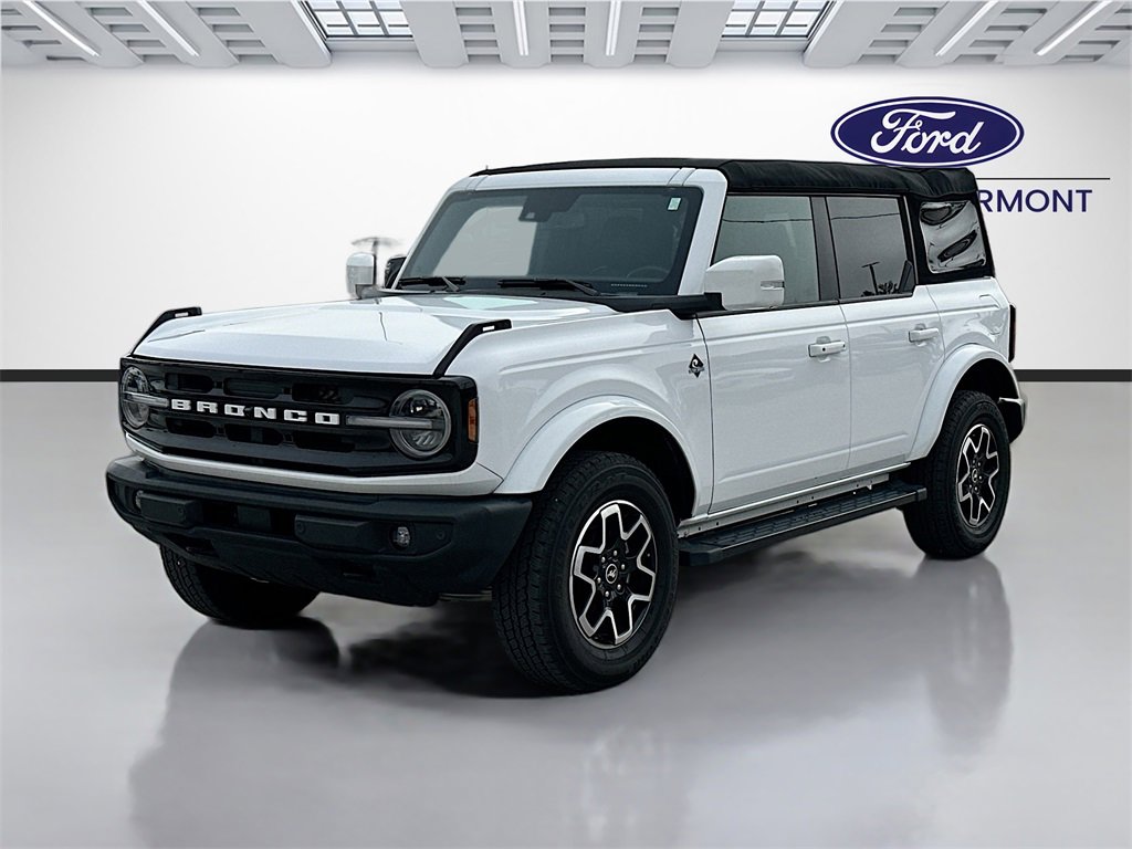Used 2024 Ford Bronco Outer Banks image 3
