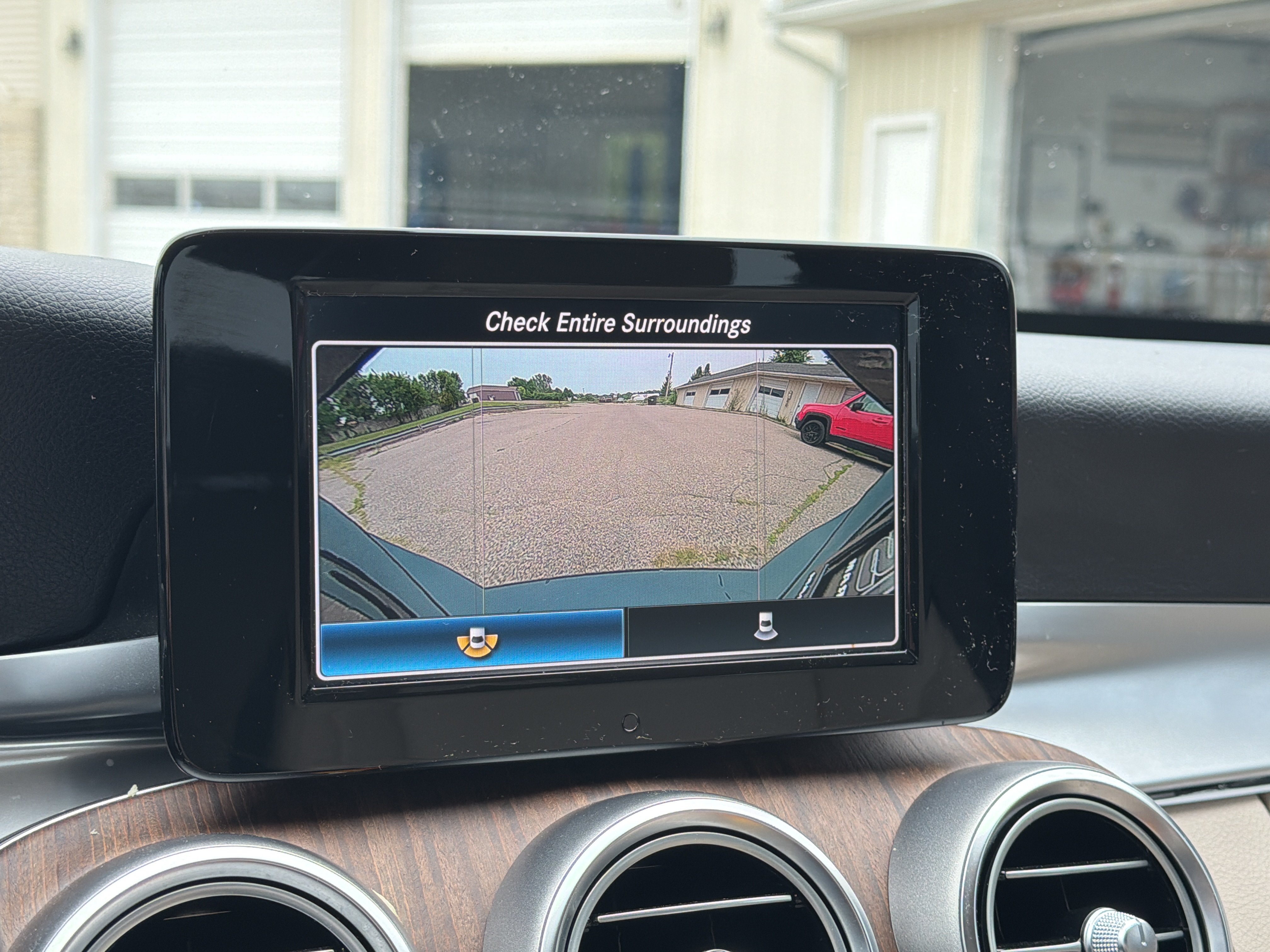 Used 2019 Mercedes-Benz C 300 4MATIC Sedan image 4