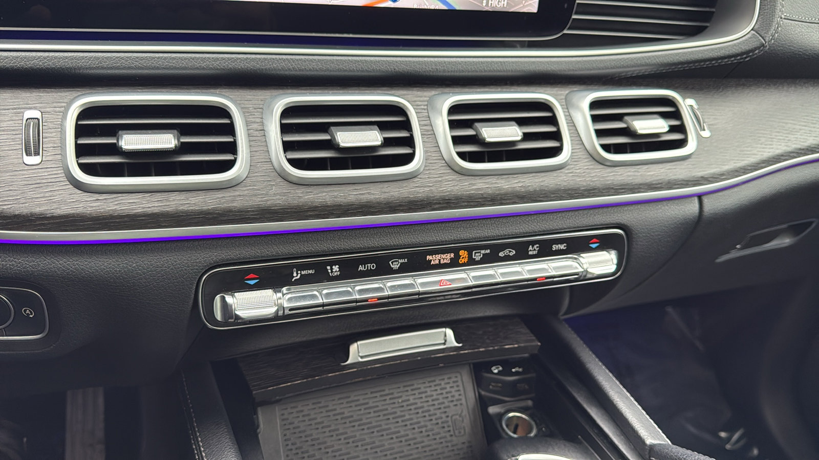 Used 2020 Mercedes-Benz GLS 450 4MATIC image 21