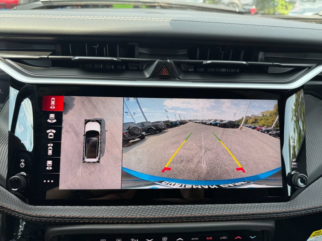New 2026 Jeep Cherokee Overland w/ Advanced Pro Tech Group AWD/4WD image 20
