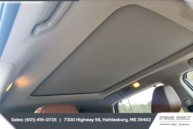 Used 2023 Nissan Pathfinder Platinum w/ Cargo Package image 16