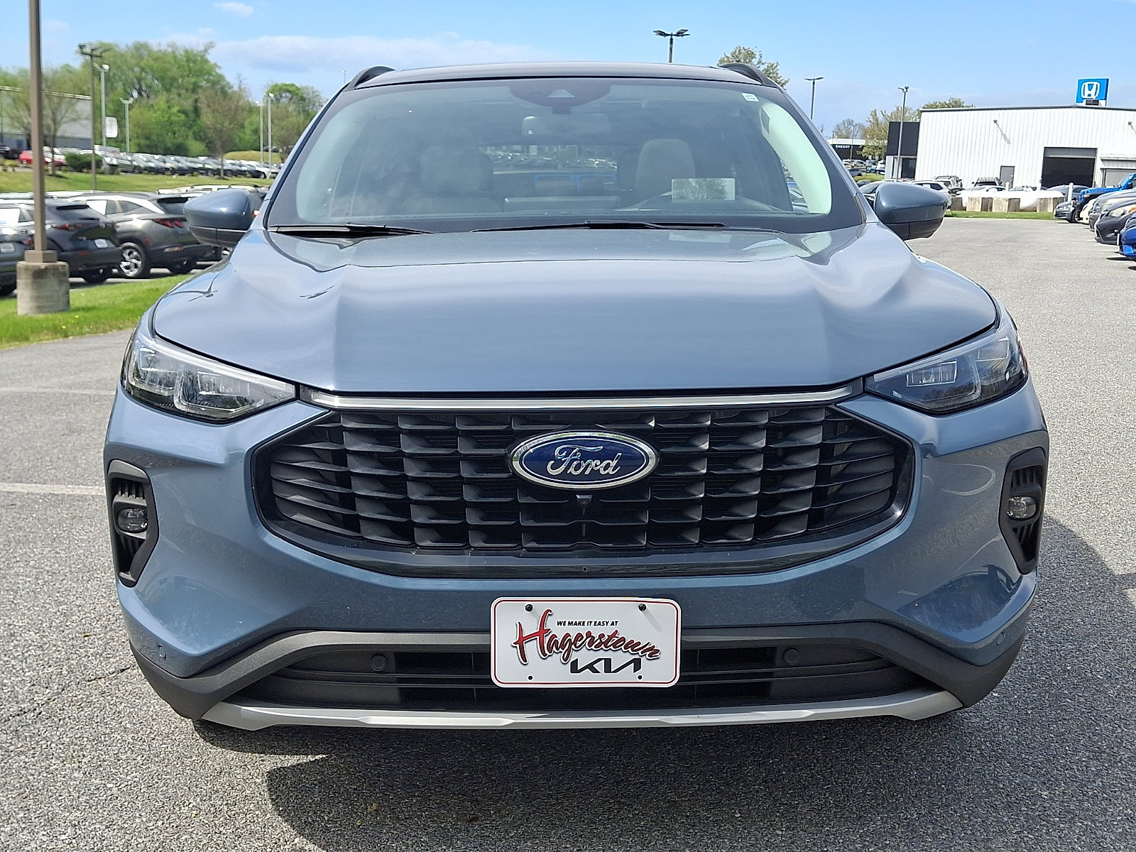 Used 2024 Ford Escape SE w/ PHEV Premium Package image 2