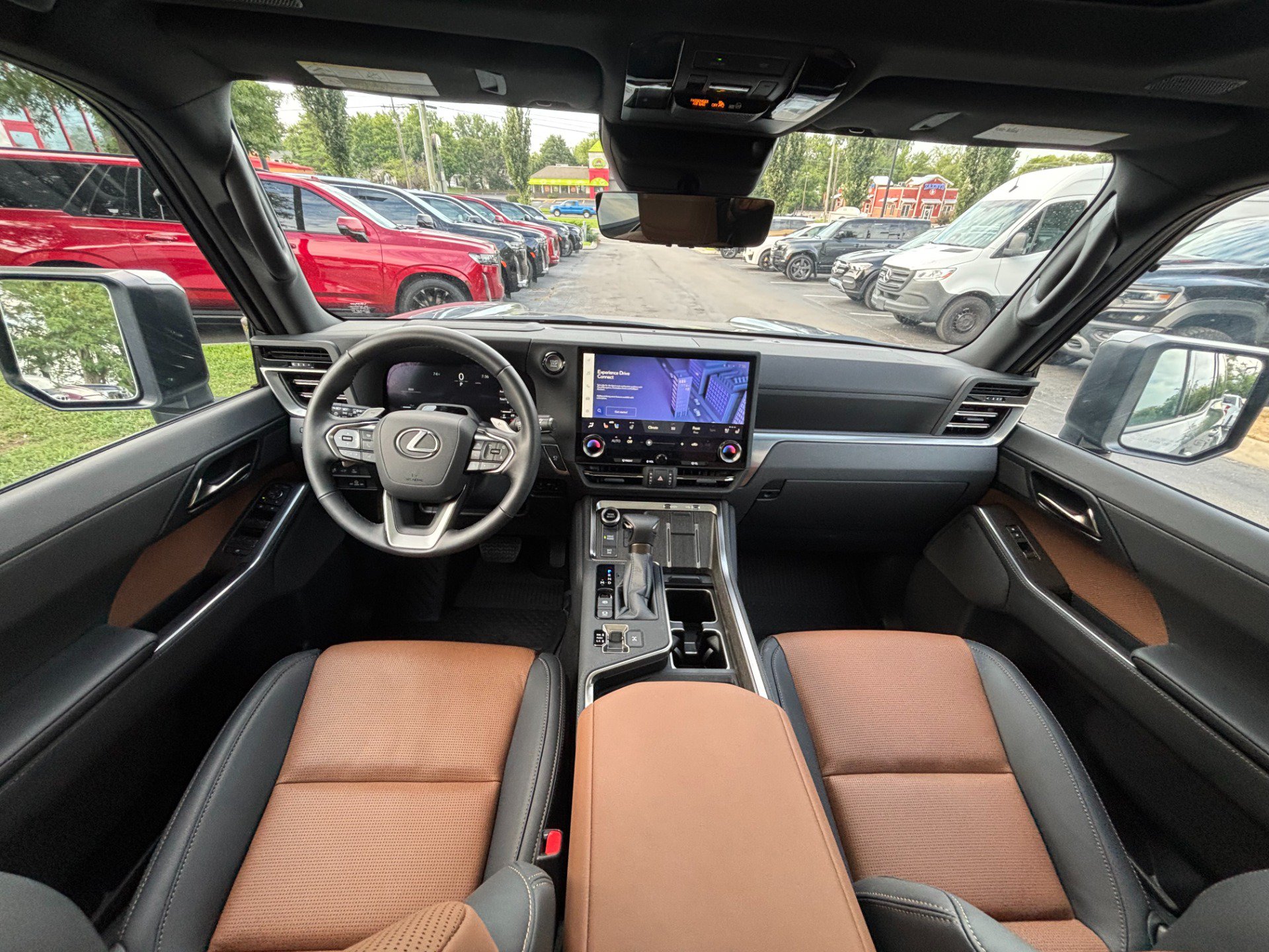 Used 2026 Lexus GX 550 w/ Accessory Package (2T) AWD/4WD image 49