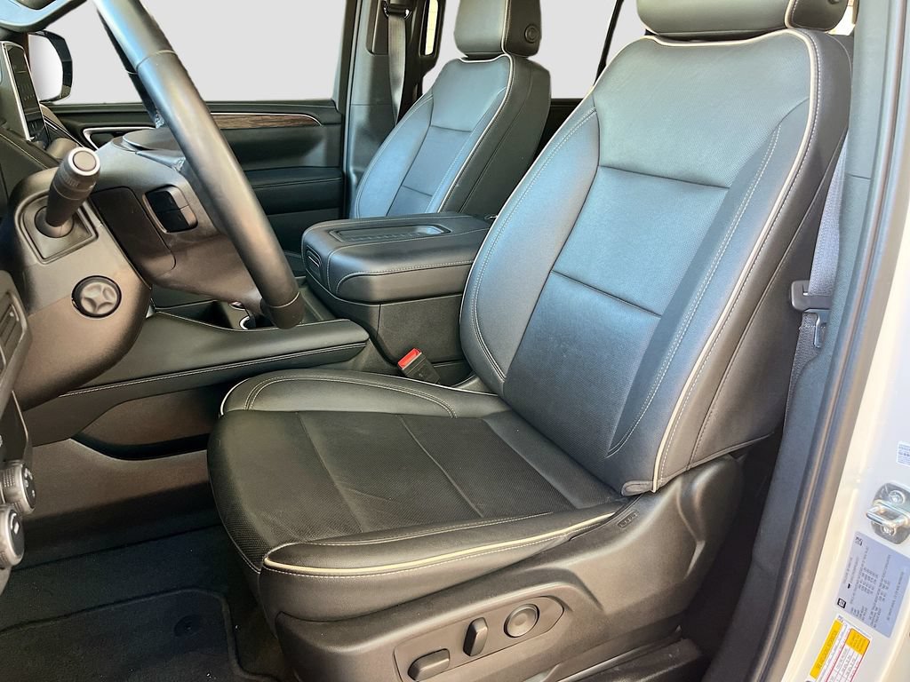 Used 2023 Chevrolet Suburban Premier RWD image 21