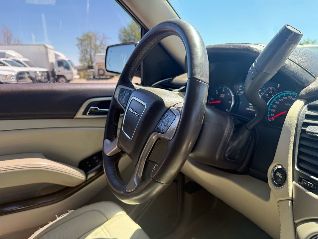 Used 2018 GMC Yukon Denali w/ Enhanced Security Package AWD/4WD image 17