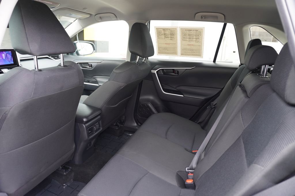 Certified 2025 Toyota RAV4 LE image 10