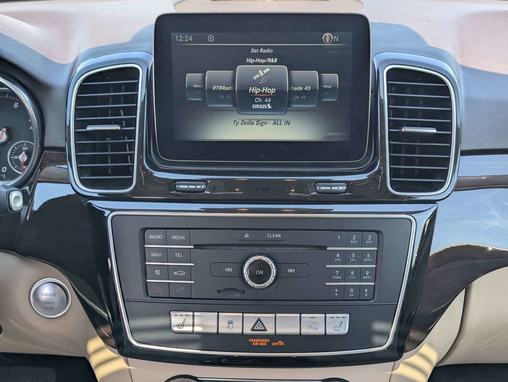 Used 2016 Mercedes-Benz GLE 350 4MATIC w/ Premium Package image 18