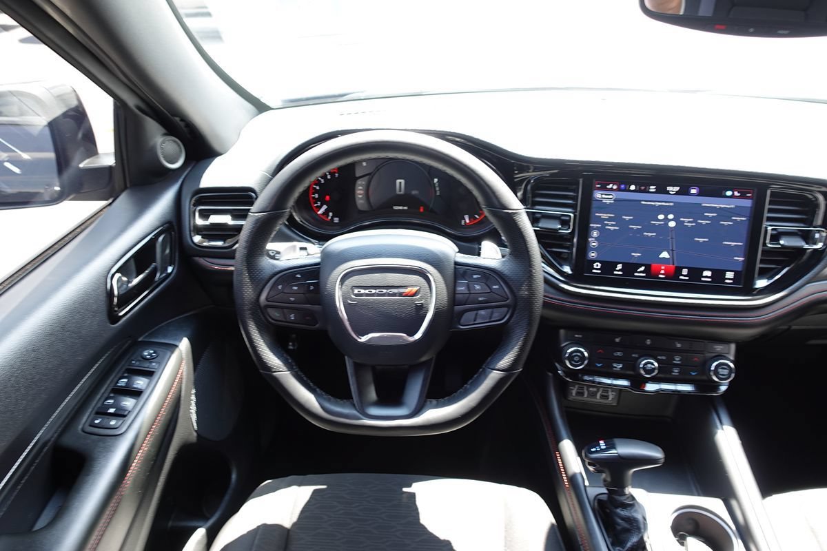 Used 2025 Dodge Durango GT w/ Blacktop Package AWD/4WD image 41