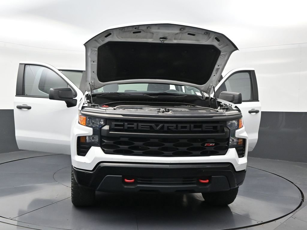 Used 2023 Chevrolet Silverado 1500 Custom Trail Boss AWD/4WD image 32