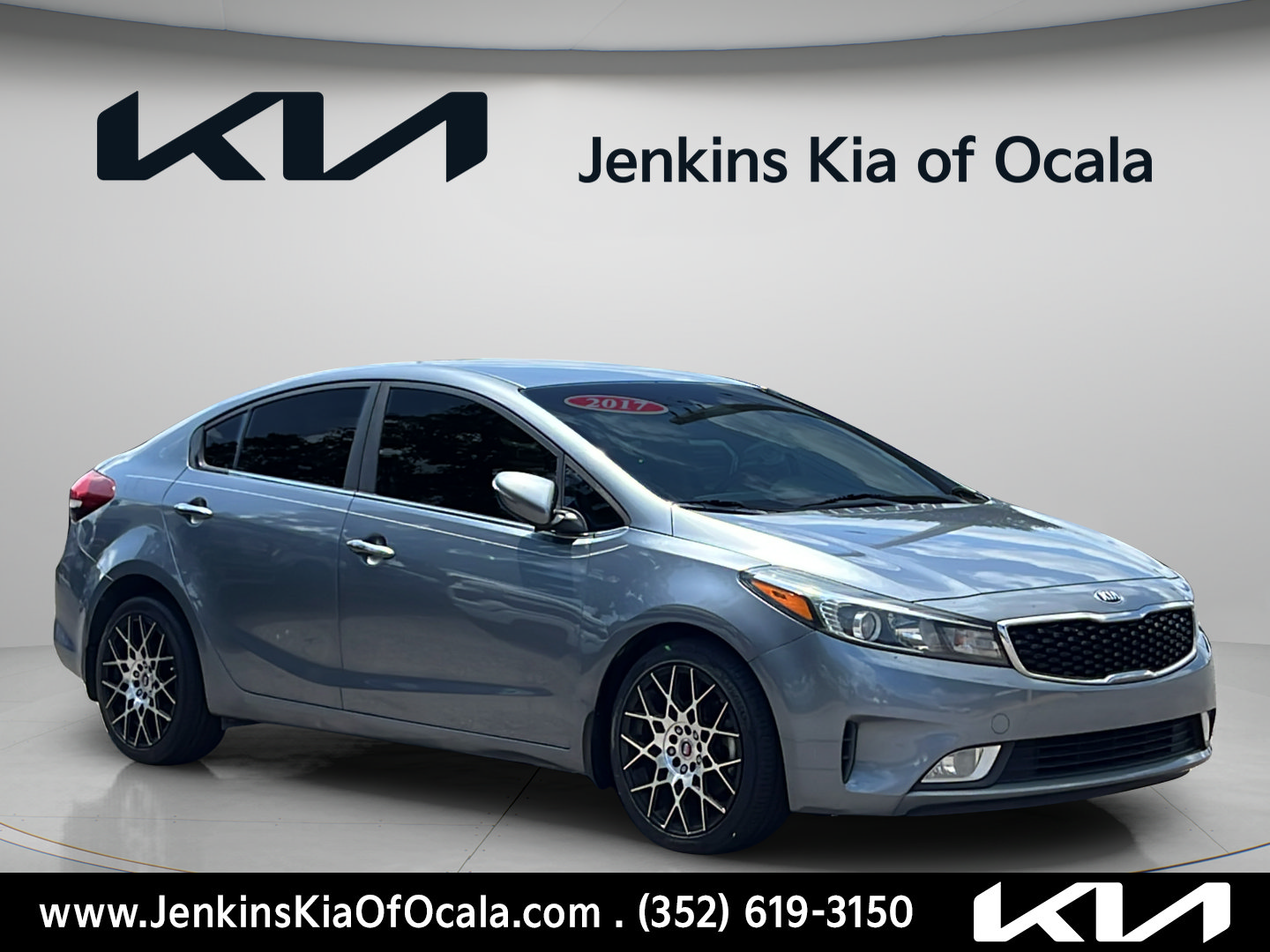 Used 2017 Kia Forte EX FWD image 1