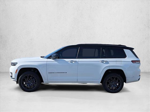 Used 2023 Jeep Grand Cherokee L Summit w/ Advanced Protech Group IV AWD/4WD image 8