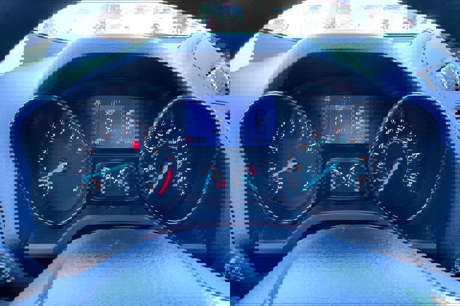 Used 2015 Ford Escape SE image 25