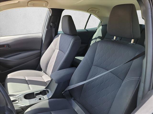Used 2025 Toyota Corolla LE FWD image 10