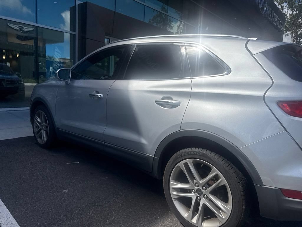 Used 2019 Lincoln MKC Reserve w/ MKC Climate Package AWD/4WD image 4