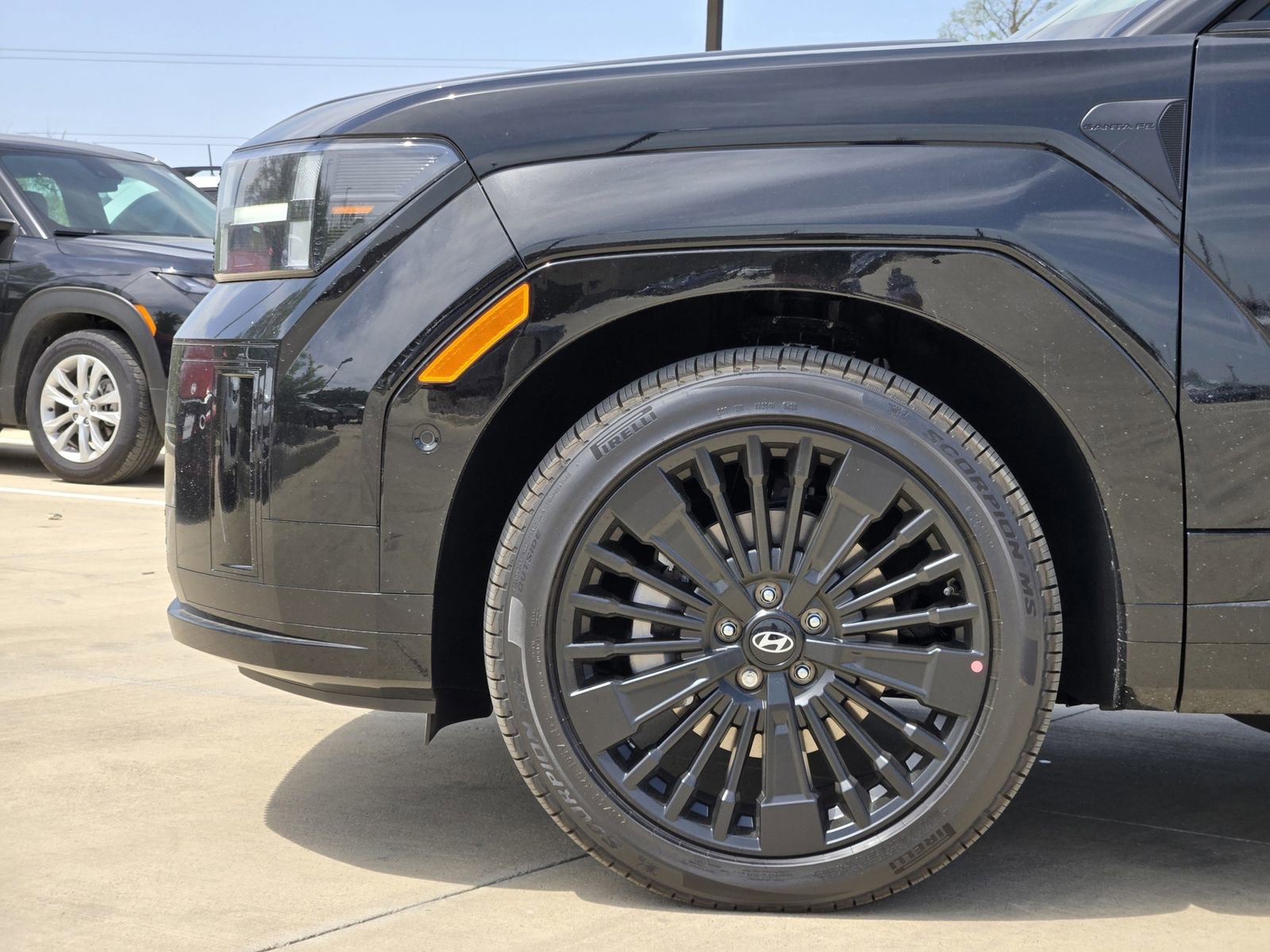 Used 2025 Hyundai Santa Fe Calligraphy image 5