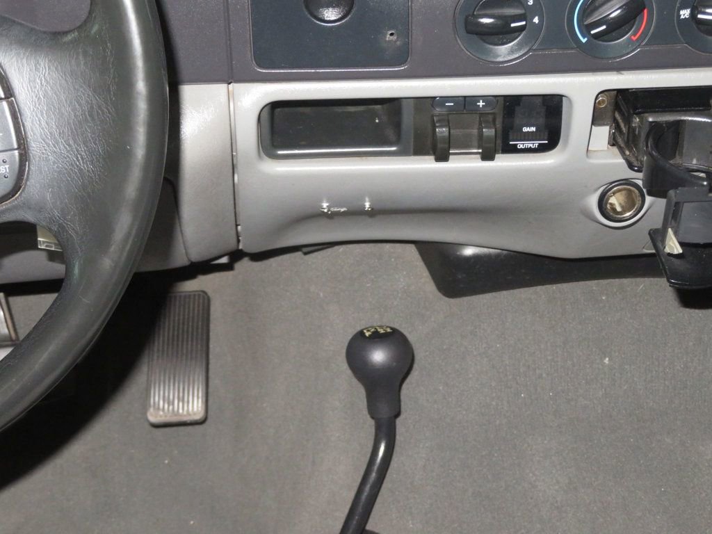 Used 2005 Ford F350 XLT image 40