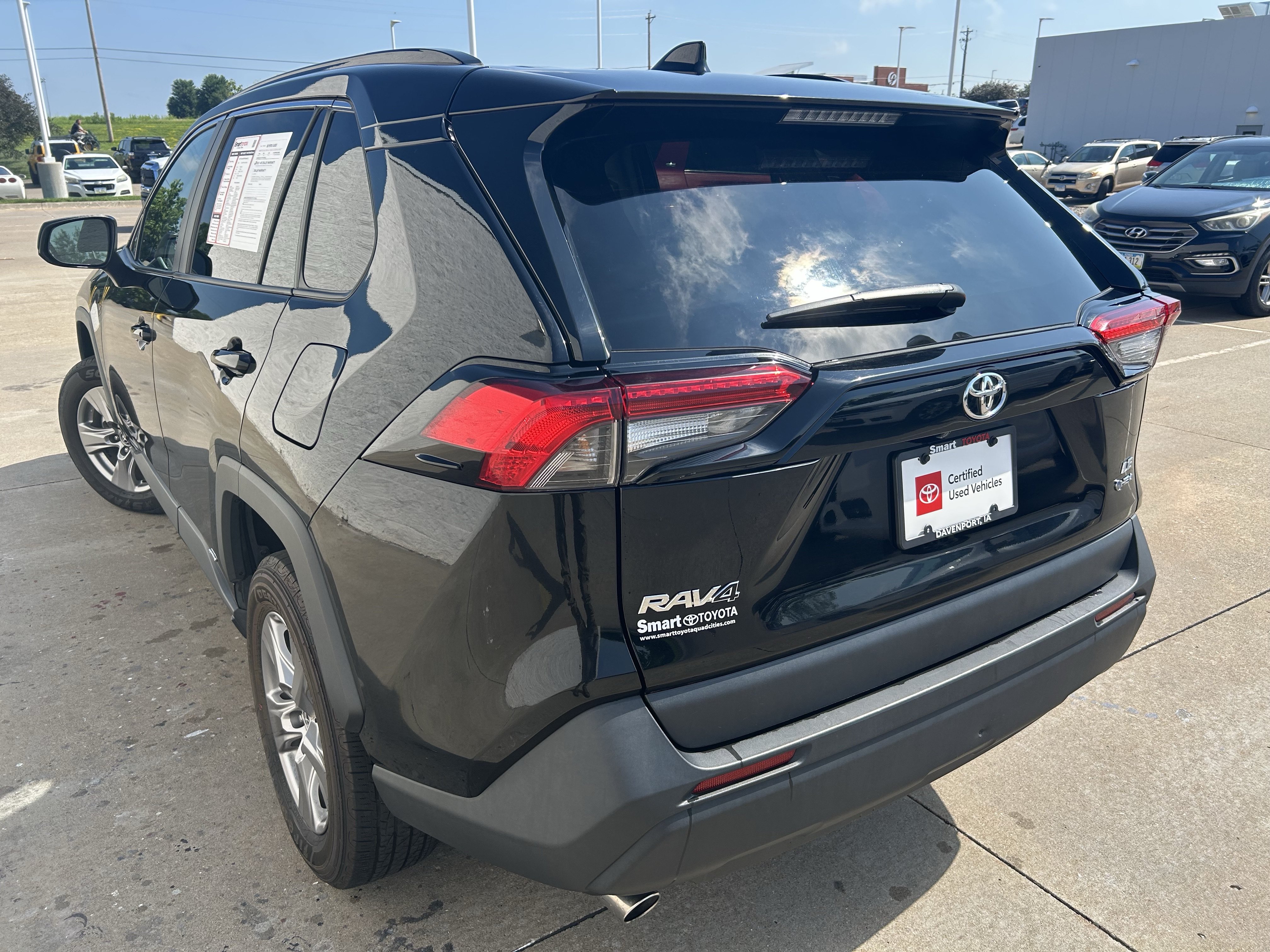 Certified 2025 Toyota RAV4 LE AWD/4WD image 4
