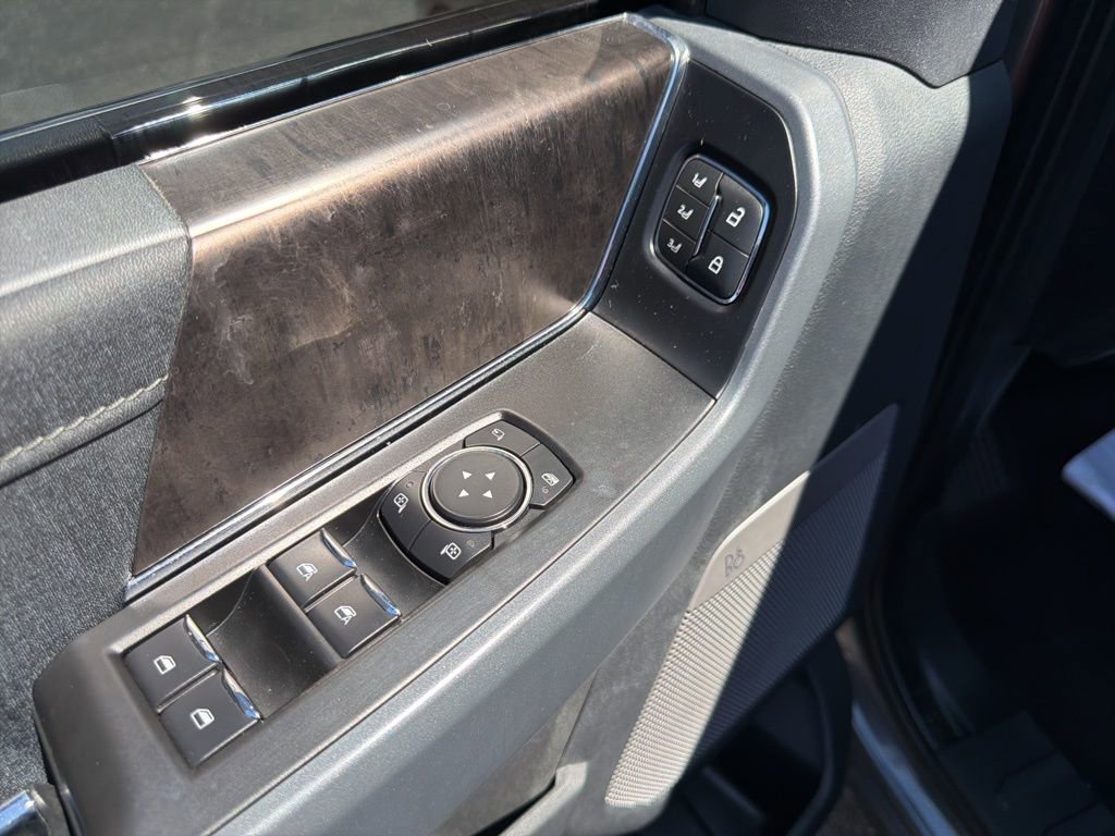 Used 2021 Ford F150 Lariat image 12