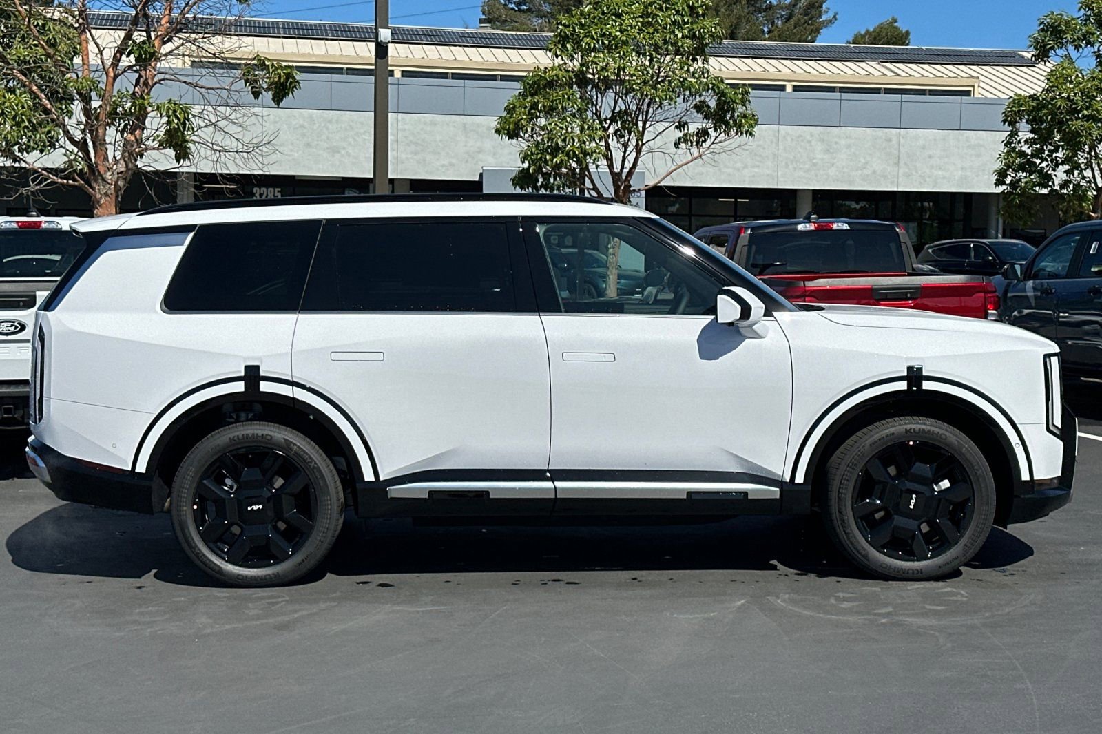 New 2027 Kia Telluride X-Line SX Prestige image 3