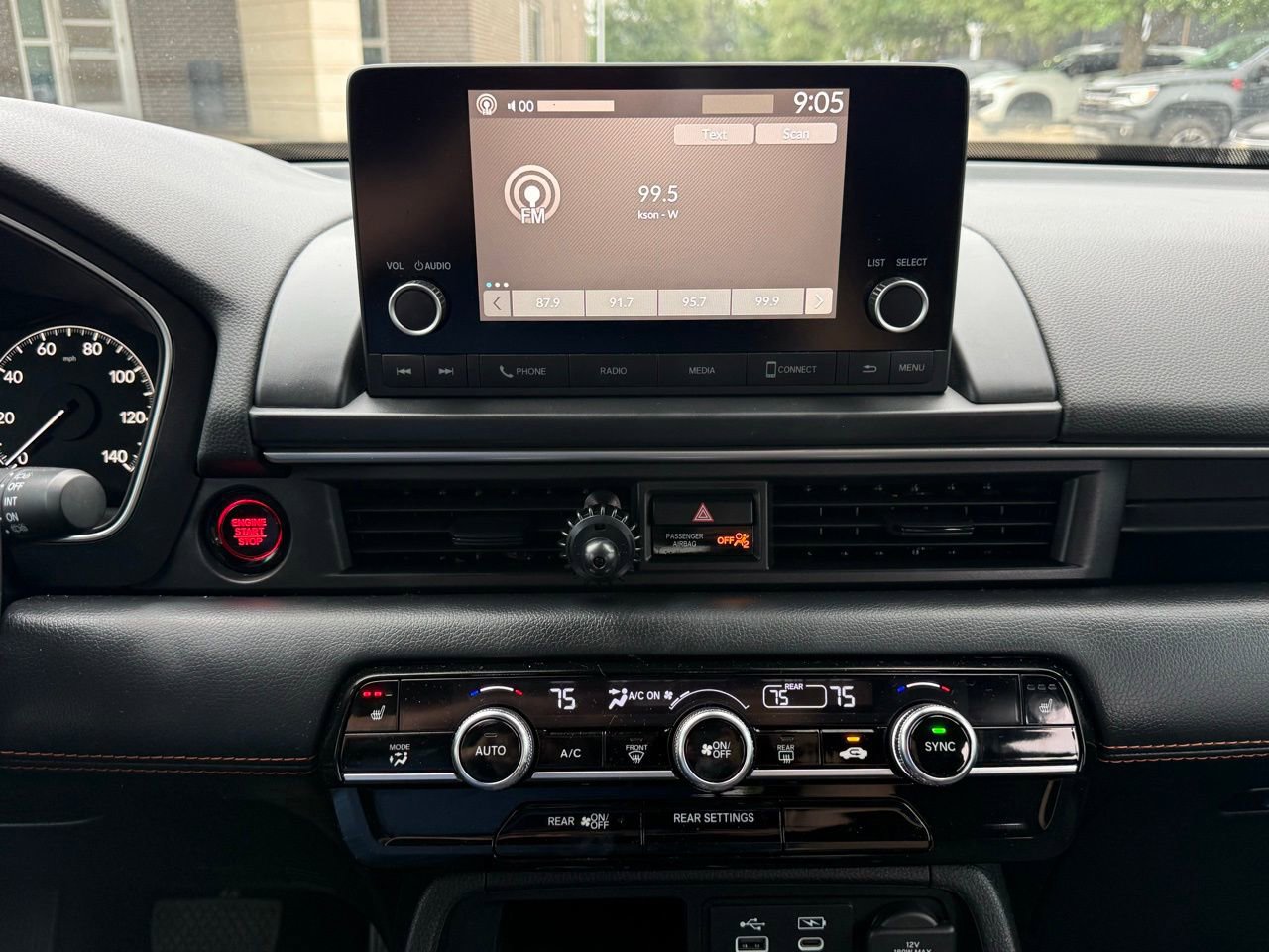 Used 2024 Honda Pilot Sport image 16