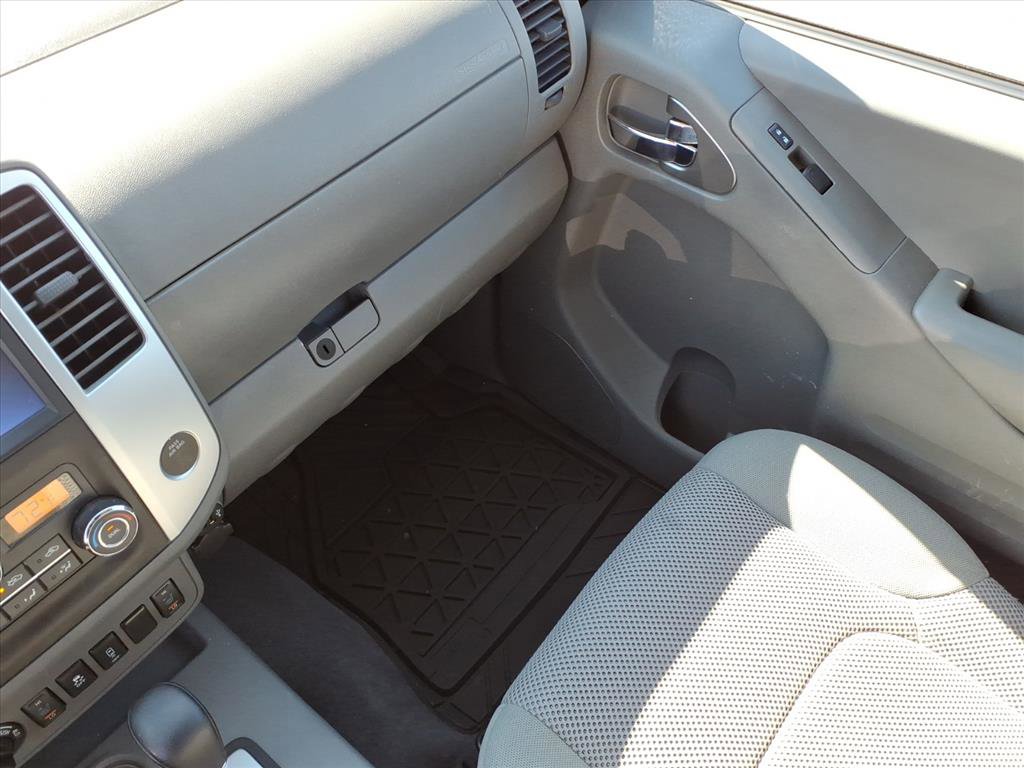 Used 2020 Nissan Frontier SV w/ Midnight Edition Floor Mats image 33