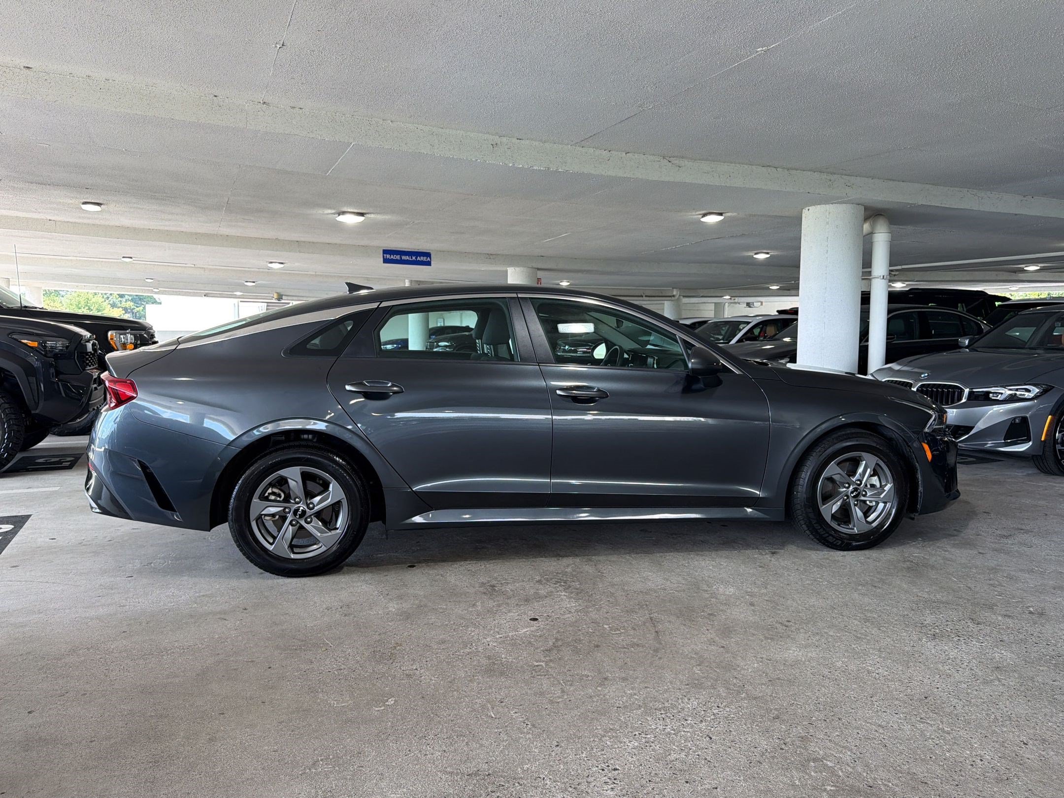 Used 2023 Kia K5 LXS FWD image 7