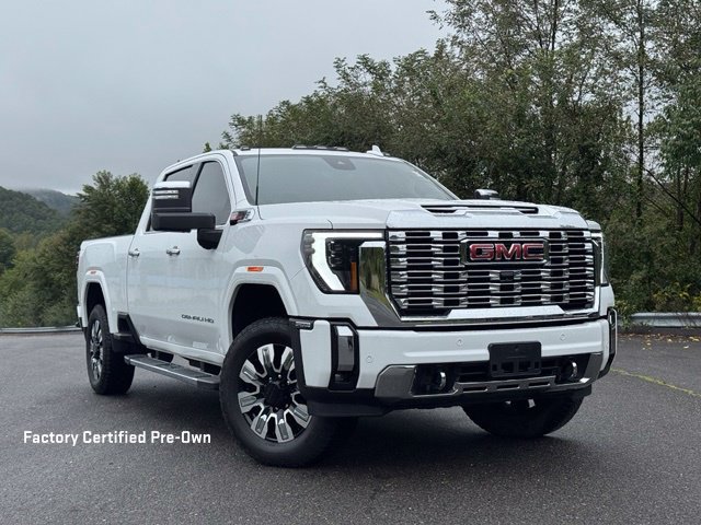 Used 2024 GMC Sierra 2500 Denali w/ Technology Package AWD/4WD image 1
