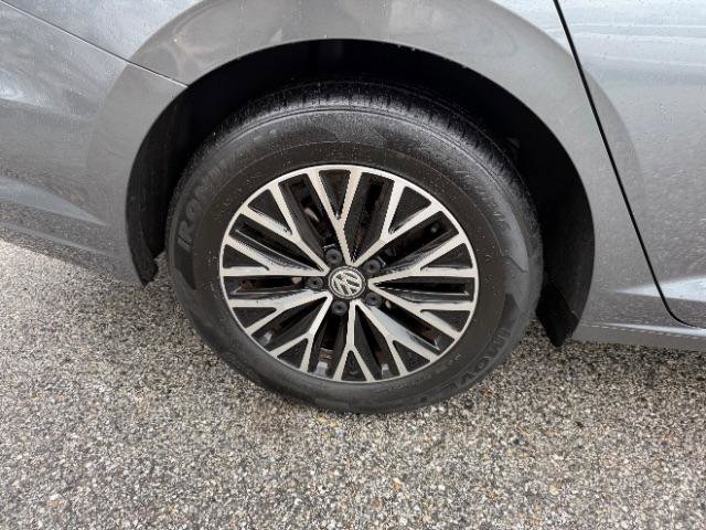 Used 2021 Volkswagen Jetta SE image 14
