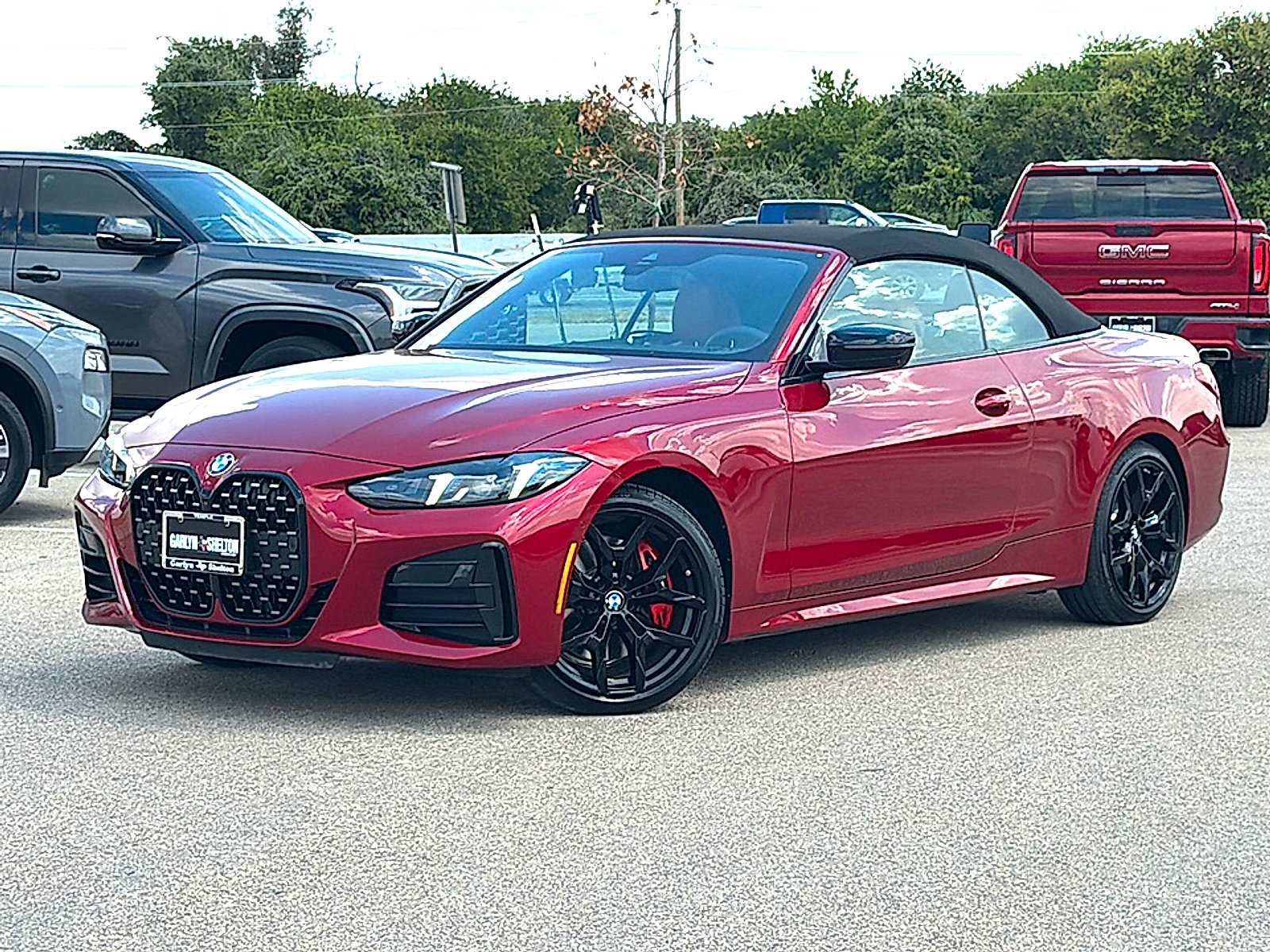 Used 2027 BMW 430i Convertible w/ M Sport Package RWD image 2