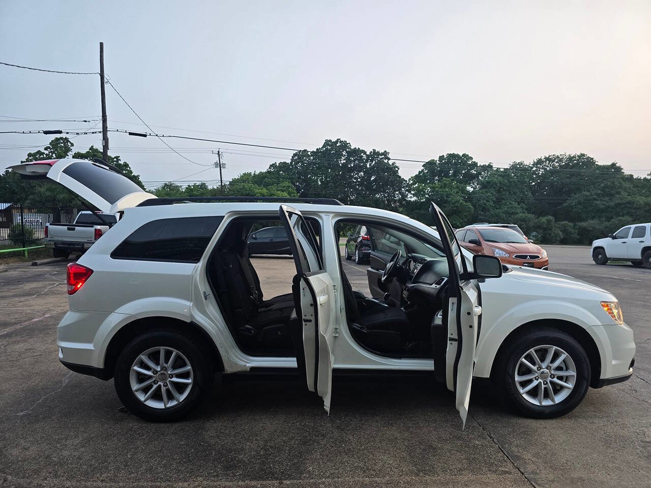 Used 2016 Dodge Journey SXT image 53