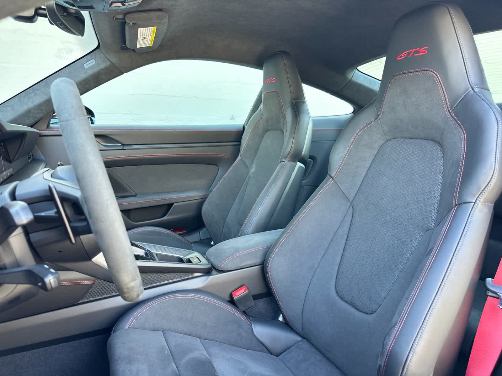 Certified 2025 Porsche 911 Carrera GTS RWD image 5