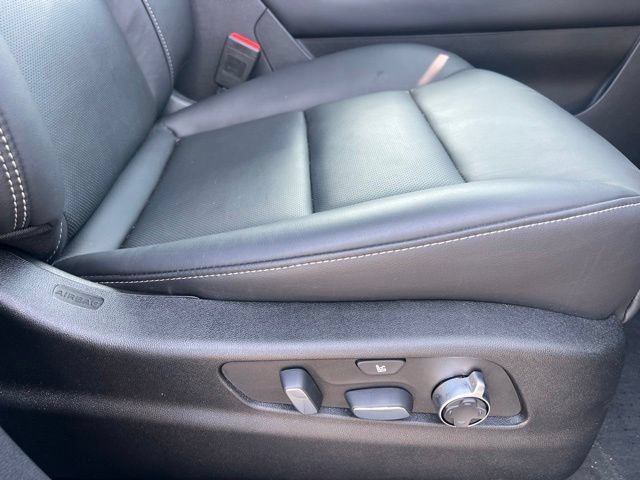Used 2024 Cadillac XT4 Premium Luxury AWD/4WD image 14