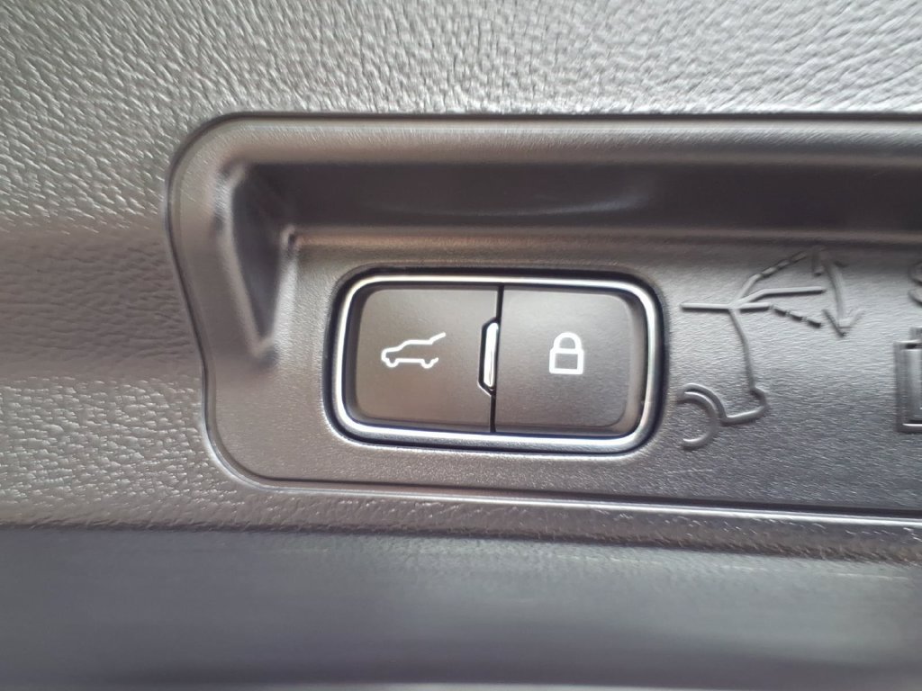 Certified 2023 Ford Explorer XLT AWD/4WD image 15