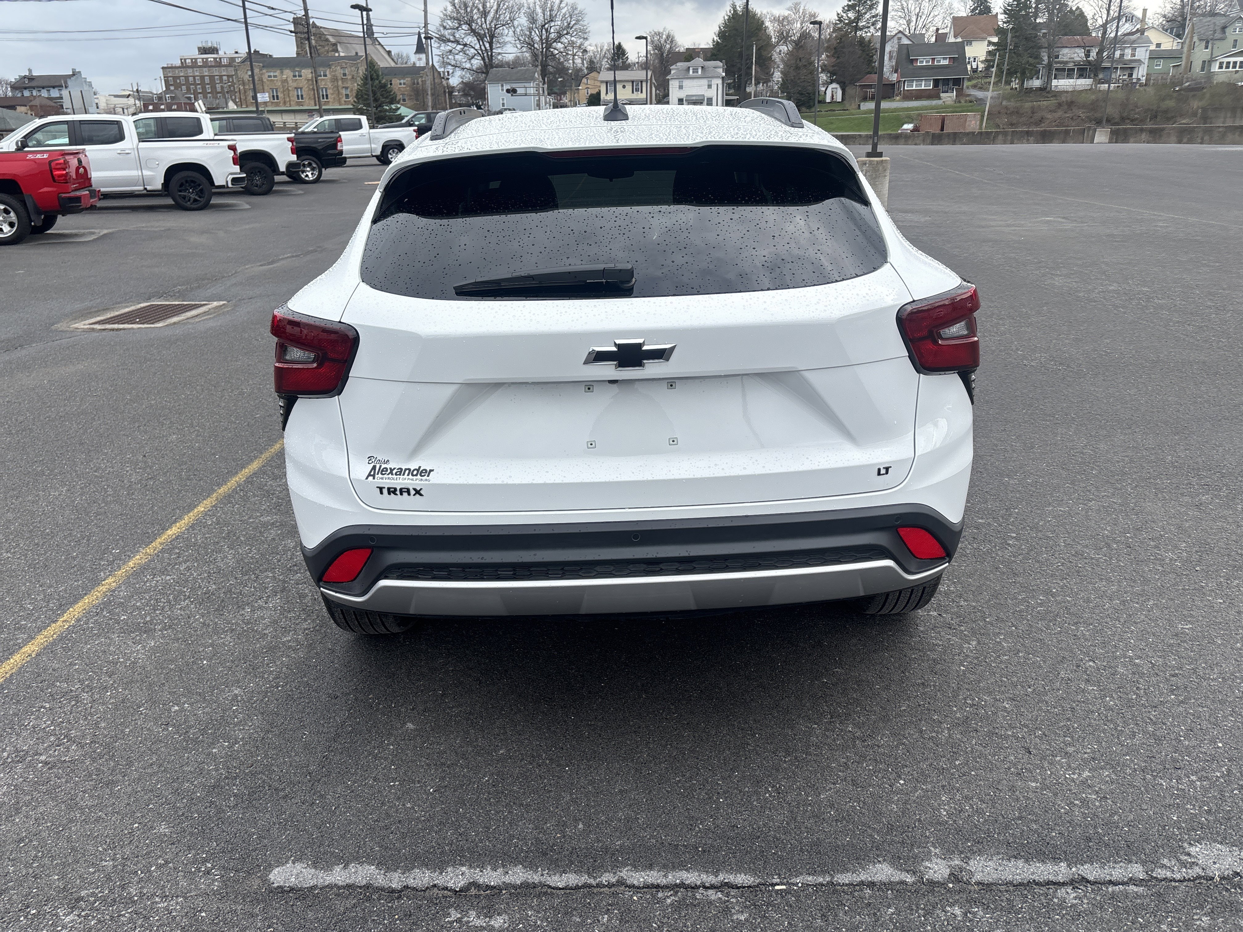 Used 2025 Chevrolet Trax LT w/ Driver Confidence Package image 4