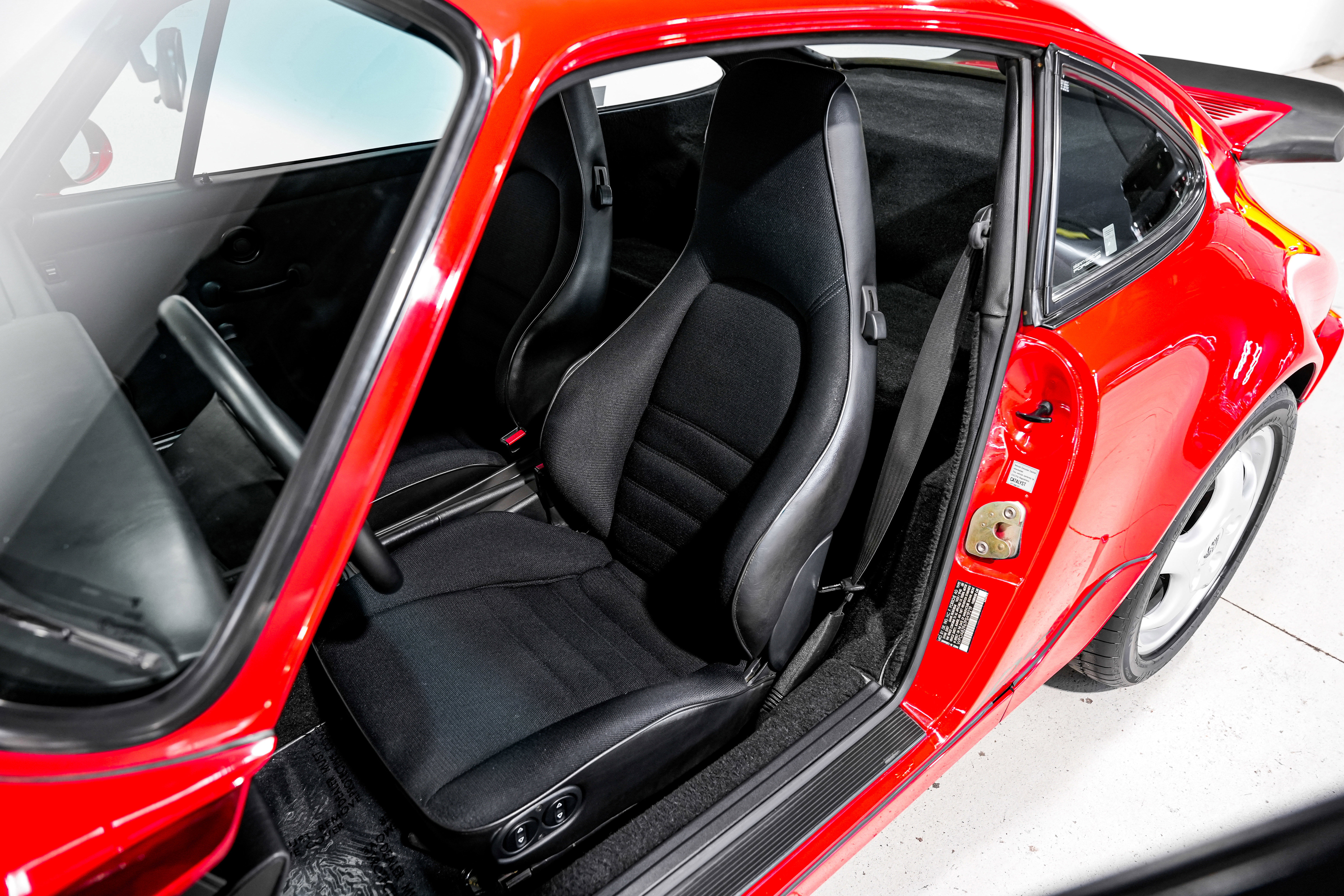 Used 1993 Porsche 911 RS America RWD image 20