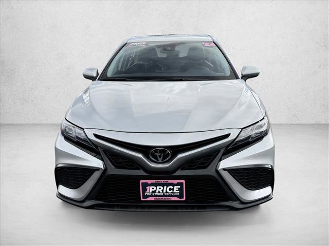 Used 2024 Toyota Camry SE FWD image 2
