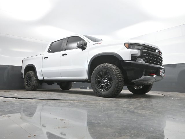 Used 2022 Chevrolet Silverado 1500 ZR2 w/ Technology Package AWD/4WD image 48