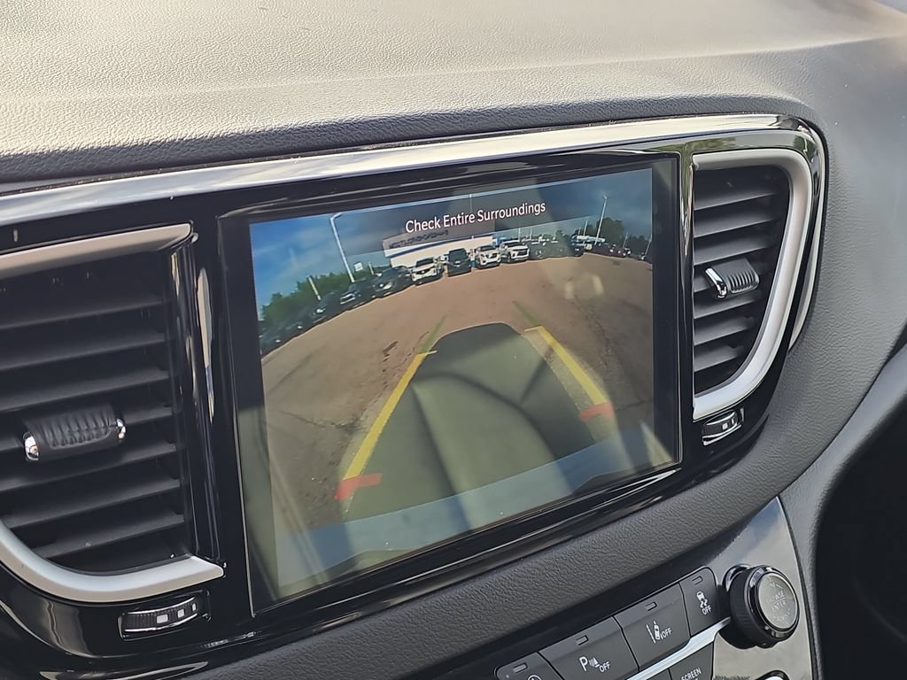 Used 2025 Chrysler Pacifica Select FWD image 23