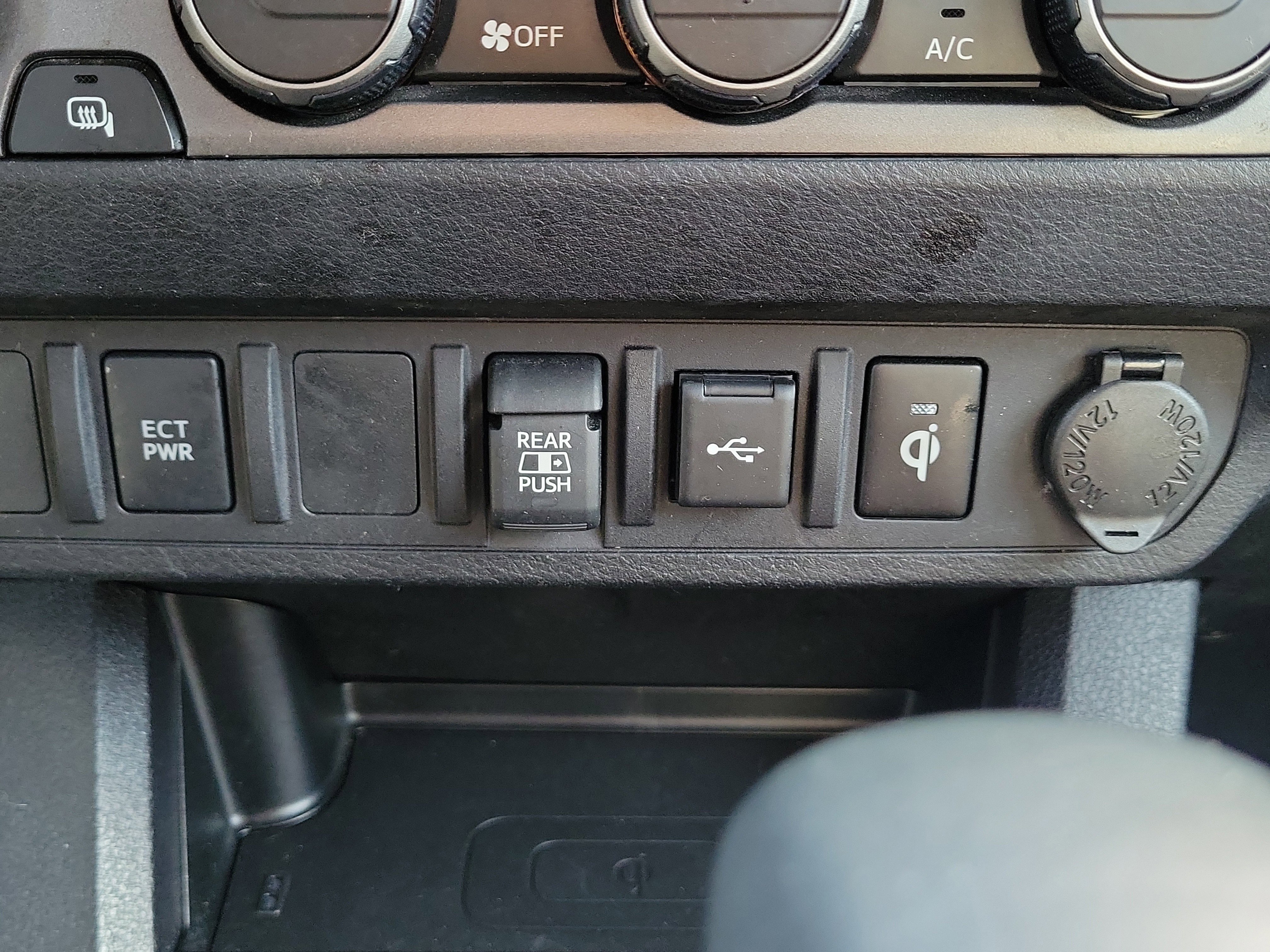 Used 2023 Toyota Tacoma TRD Sport image 29