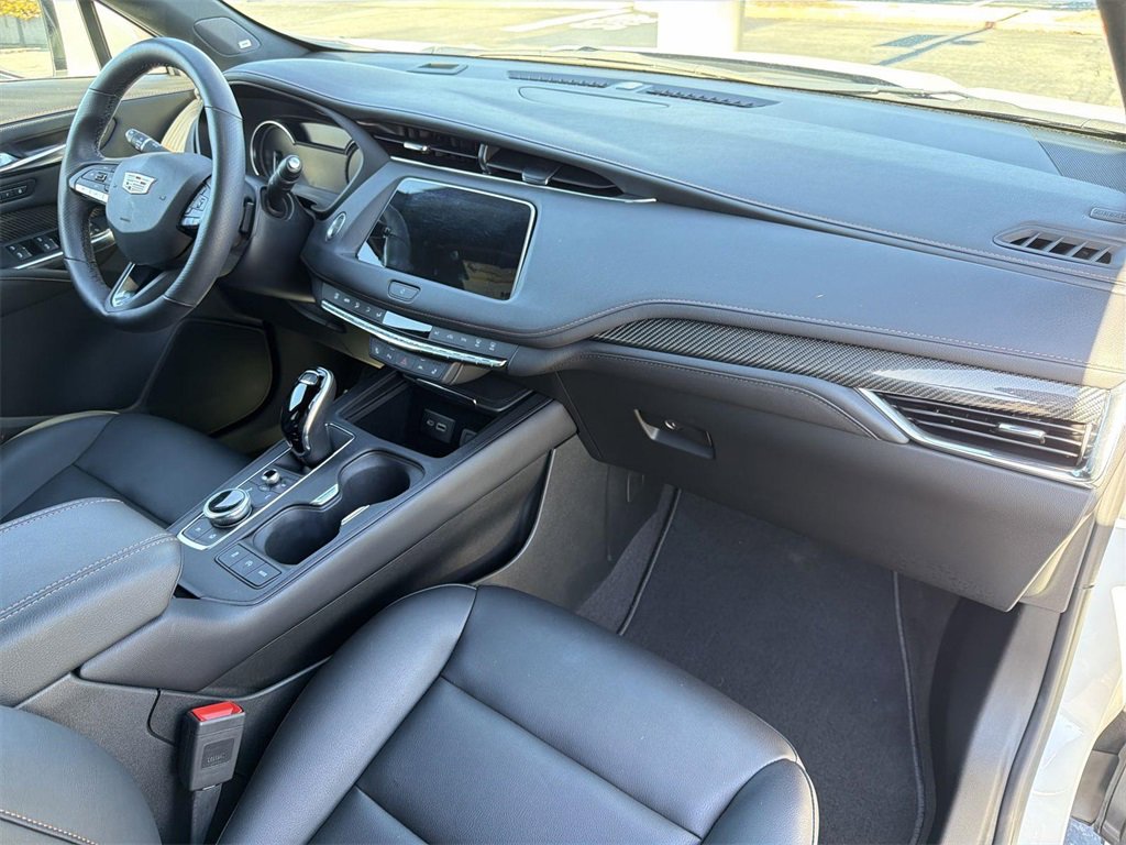 Certified 2023 Cadillac XT4 Sport w/ Cold Weather Package image 35