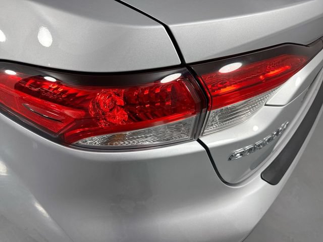 Used 2020 Toyota Corolla LE FWD image 28