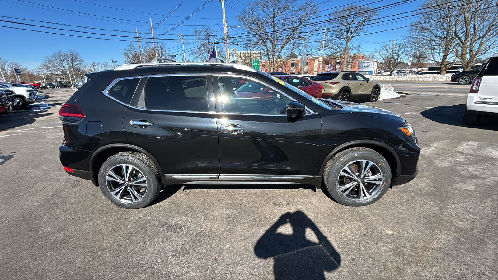 Used 2018 Nissan Rogue SL w/ Premium Package image 8